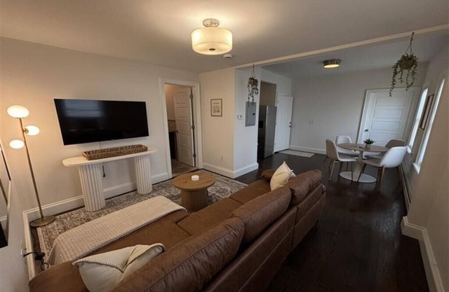Bayonne 2BR: 15 Min to NYC, Pets OK, Parking Available