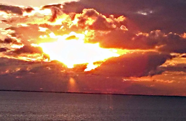 Bayside Condo with Breathtaking Sunset views right on the Laguna Madre
