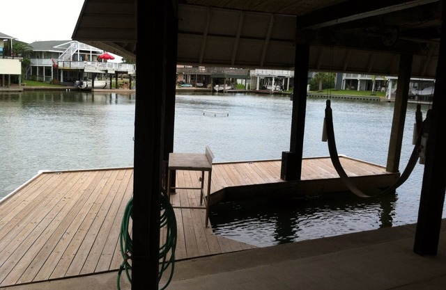 'Bayside Hideaway' Jamaica Beach Canal, Sleeps 8, 3 BR-3 Full Bath