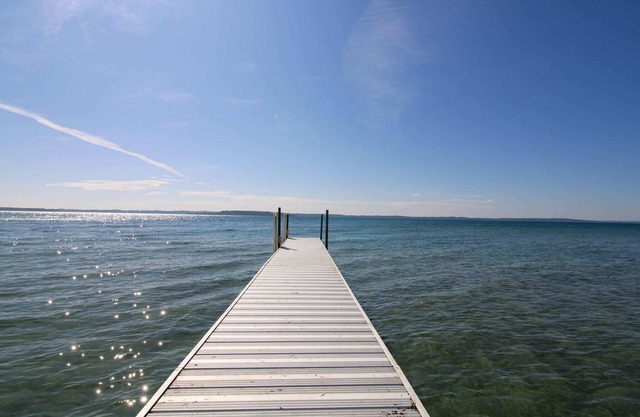 Bayside Serenity with Hot Tub! Dog Friendly!