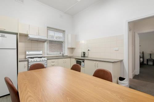 Bayview Family Apartments Glenelg