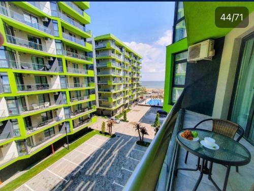 Alezzi Beach Resort 