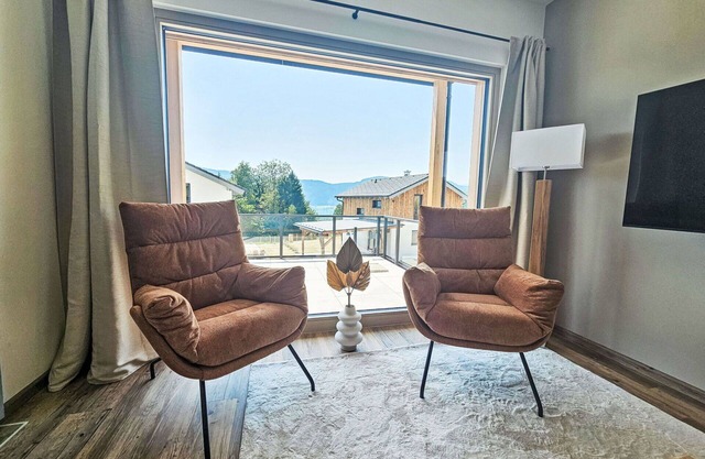 Beautiful apartment in villa for 6 guests with WIFI, TV, terrace and pets allowed