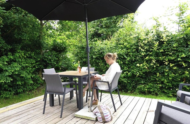 Beach bungalow Strand49 close to the sea 2 bathrooms 2 bedrooms WiFi garden furniture