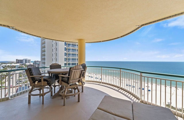 Beach Colony East 8A-Amazing views!