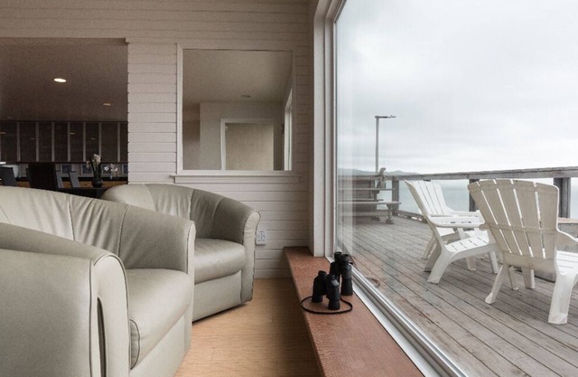Beach Front 5B/3BT 3200SQ HUGE Luxury only 7 miles from San Francisco