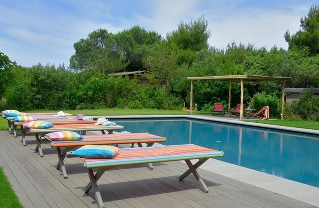 Beach Front Bibbona, an elegant 600 sqm villa with swimming pool surrounded by a beautiful garde.