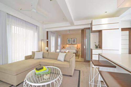 beach front cozy residence white beach