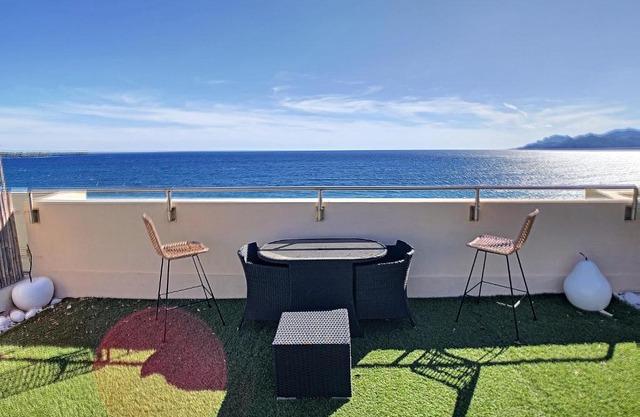 Beach Penthouse with unique rooftop terrace 301