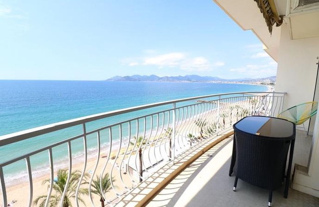 Beach Penthouse with unique rooftop terrace 301
