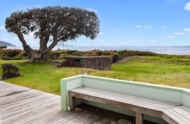 Beach Side - Ohope Holiday Home