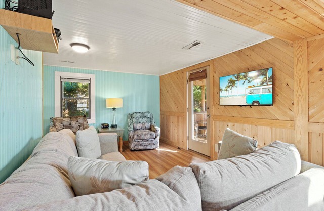 Beach, Sunrise, Views, community pool!