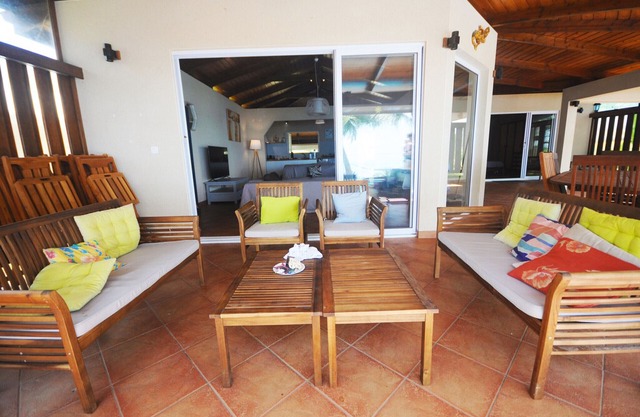 Beach Villa Bliss #5 by TAHITI VILLAS in Papetoai