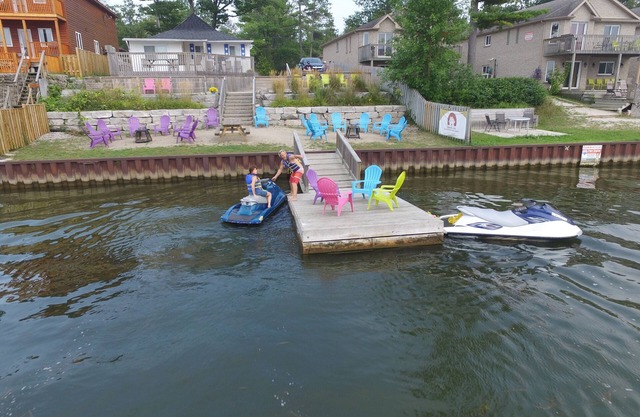Beach1,com - Riverfront Cottage #3