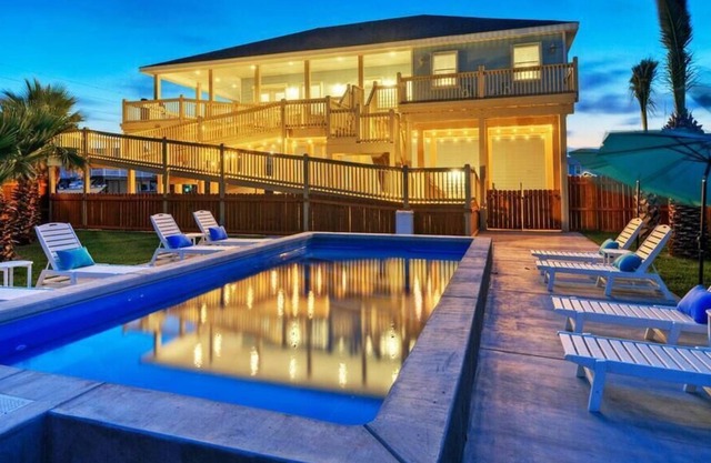 Beacharita-Pool, Views, Fun Room