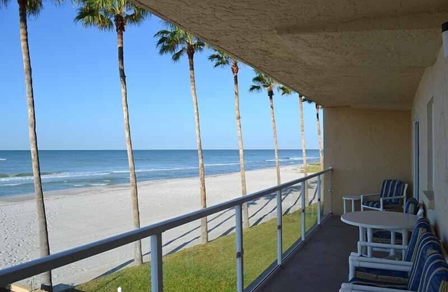 Beachcomber unit 202