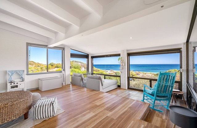 Beachfront Villa by Peppy Beach Retreats® (8 Adults)