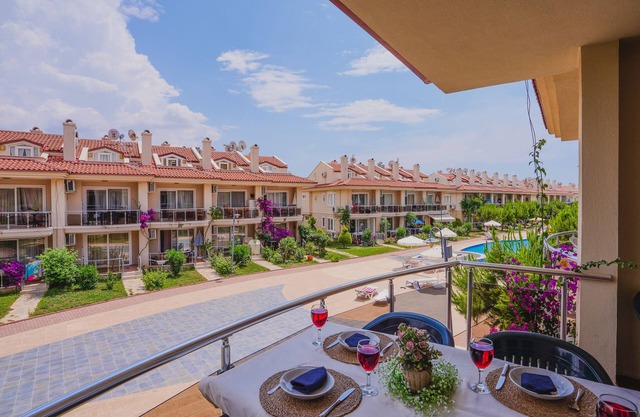 Beachfront 2 bedroom apt in Sunset Beach Club Mermaid 30