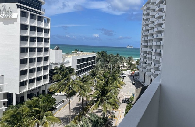 Beachfront apartment with Ocean View