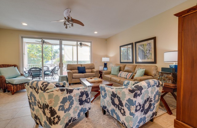Beachfront - Bradenton Beach Club 225 by SeaBreeze Vacation