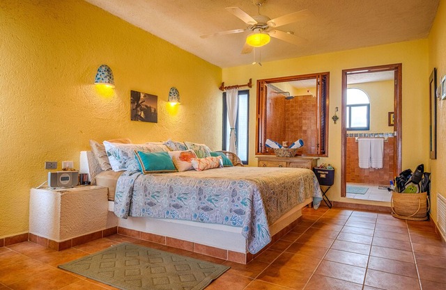 Beachfront condo with an Incredible Ocean View - AC, Wifi