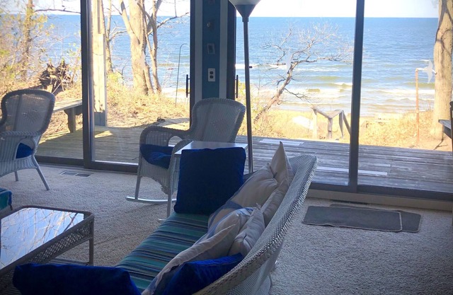 Beachfront Cottage On Lk Mich At Port Sheldon (8 mi. N of Holland)