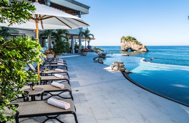 Beachfront Estate with sunset views over the famous Los Arcos of Puerto Vallarta