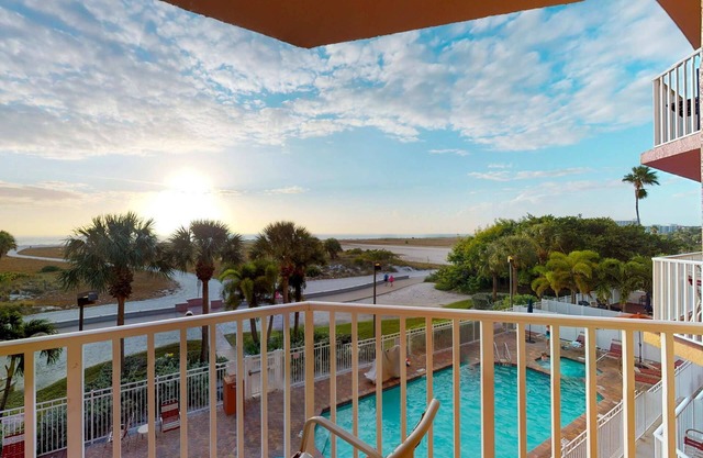 Surf Beach Resort 