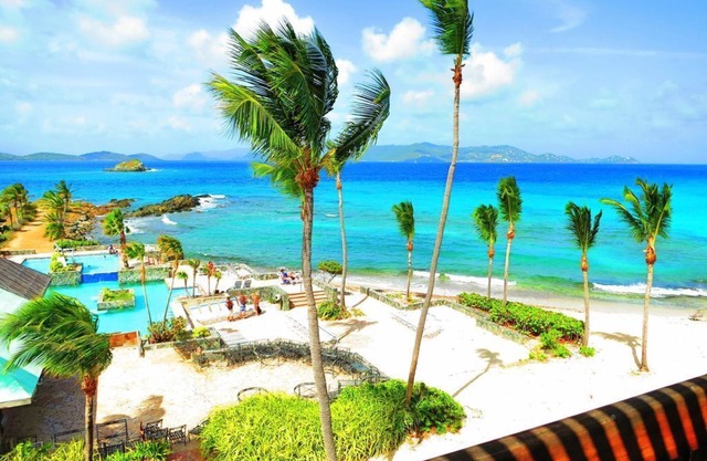 ★ Beachfront Newly Renovated Penthouse Washer/Dryer Perfect for Family WiFi