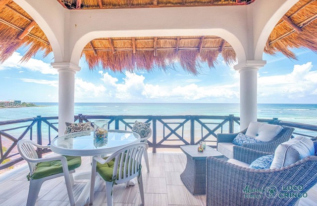 Beachfront Penthouse Condo with Two Oceanview King Suites