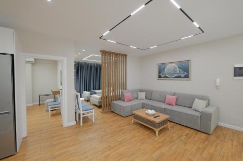 Beachside Modern Apartments