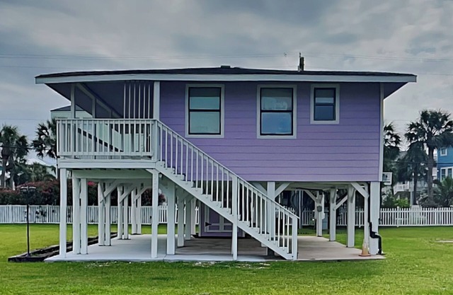 Beachside Tiki Hut | Charming Home, Near Beach