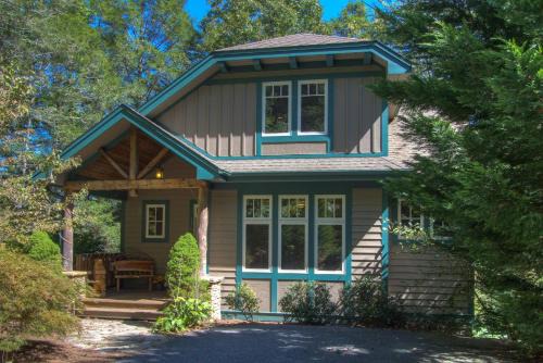 Bearfoot Lodge at Echota