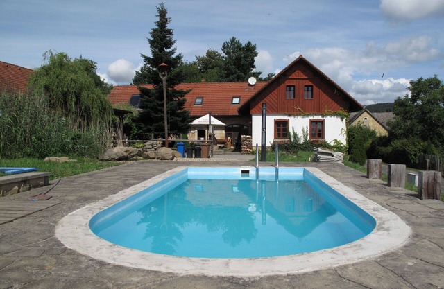 Beautiful private villa for 22 guests with private pool, WIFI, TV, patio and pets allowed