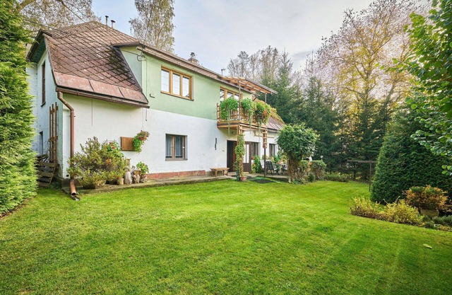 Beautiful private villa for 12 guests with private pool, WIFI, TV and terrace