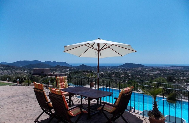 Beautiful villa with stunning views of the bay of Cala Millor - ETV 1265
