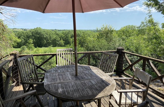 Beautiful Authentic Stone House In The Lot REDUCED RATE !