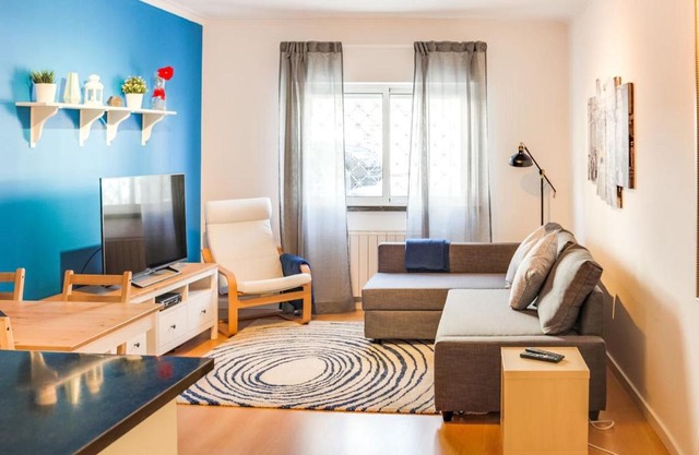 Beautiful 1 bed apartment near the beach