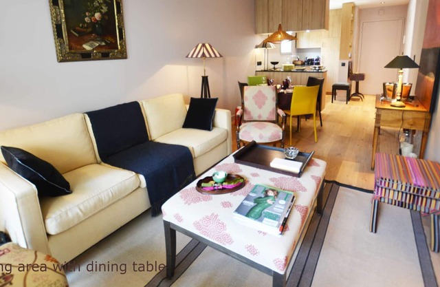 Beautiful 1 BR Apartment Near Arc de Triomphe