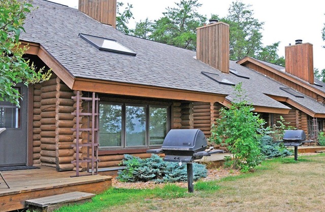 Beautiful 2 bedroom unit at resort, sleeps 6