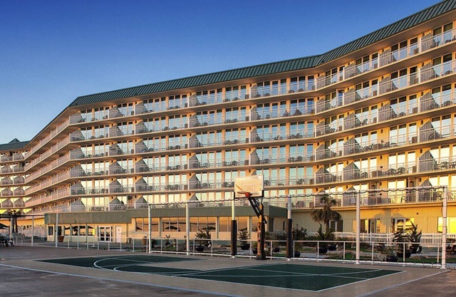 Beautiful 2 bedroom unit at resort, sleeps 6