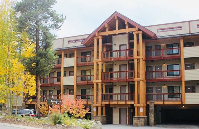 Beautiful 2bed/3bath Condo 5 Min Walk to Downtown and Peak 9 Lift