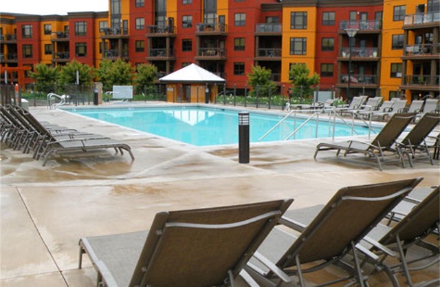 Beautiful 2nd Floor Condo on Quiet Creekside