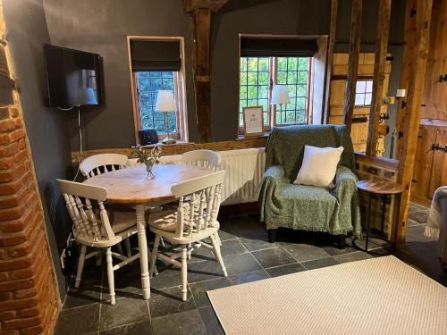 Beautiful 3 Bedroom Countryside Cottage