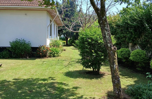 Beautiful 5-bedroom house in Arusha City Centre in a quite residential area.