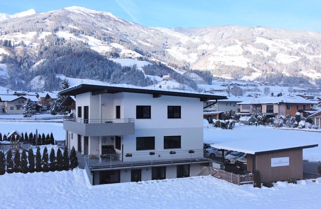 Beautiful apartment for 5 people with WIFI, TV and terrace