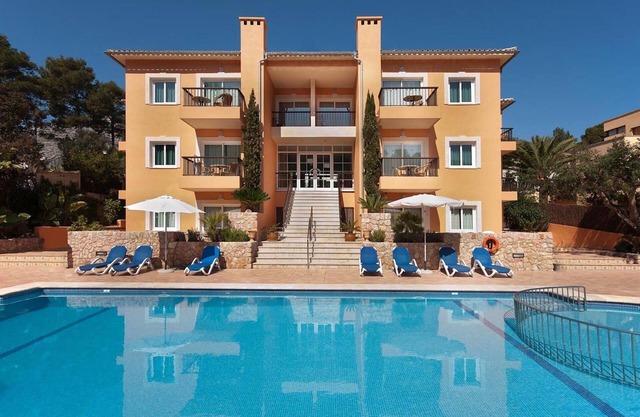 Pinos Altos Cala San Vicenç 