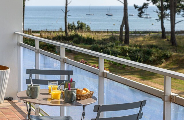 Beautiful apartment for 6 guests with WIFI, TV, terrace and parking