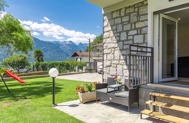 Beautiful apartment for 3 guests with WIFI, A/C, TV and patio