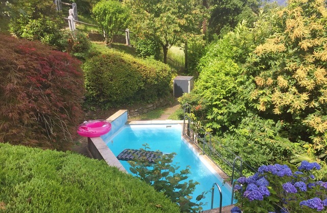 Beautiful apartment for 5 guests with pool, WIFI, TV, patio, pets allowed and panoramic view